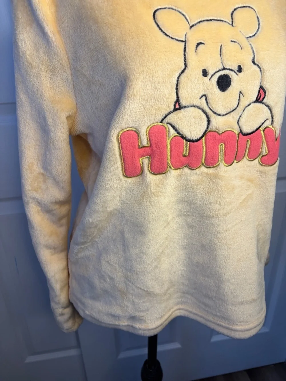 Disney Yellow Winnie the Pooh "Hunny" Plush Pajama Top size small - Picture 4 of 11